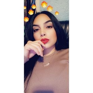 Meet your Posher, Sonia